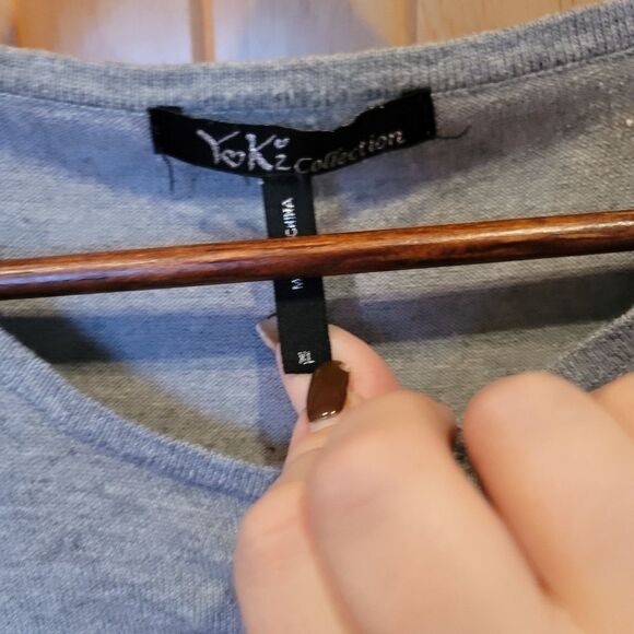 Yoki Collection Top  - Picture 2 of 2